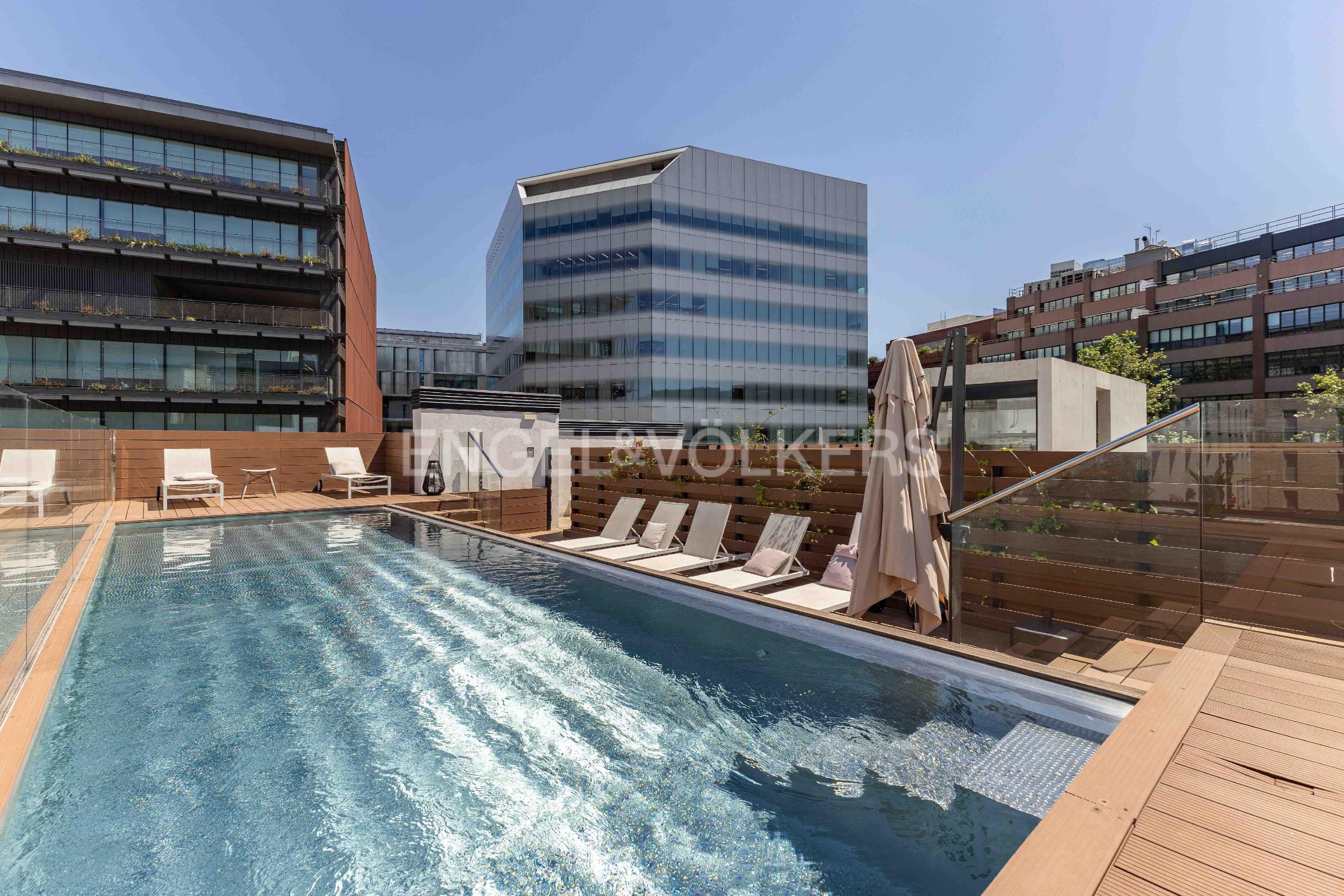 Swimming pool of Attic for sale in  Barcelona Capital  with Heating