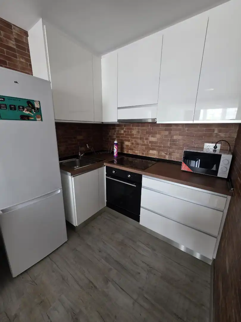 Cocina de Piso de alquiler en Ferrol con Aire acondicionado, Calefacción y Amueblado