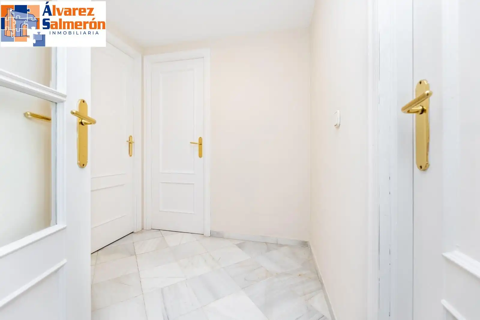 Houses for sale in Granada  with Air Conditioner, Private garden and Terrace