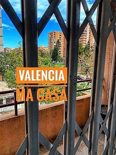Vista exterior de Pis de lloguer en  Valencia Capital amb Aire condicionat, Calefacció i Terrassa