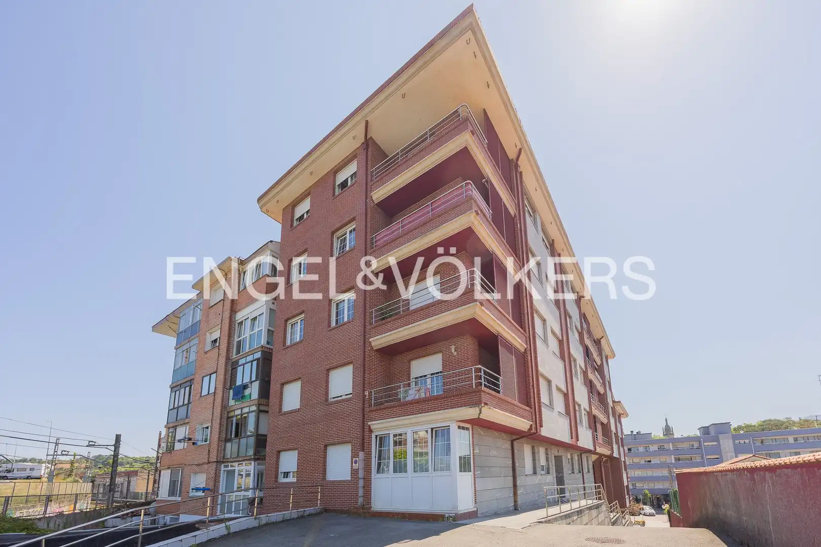 Außenansicht von Wohnung zum Verkauf in Berango mit Heizung und Terrasse