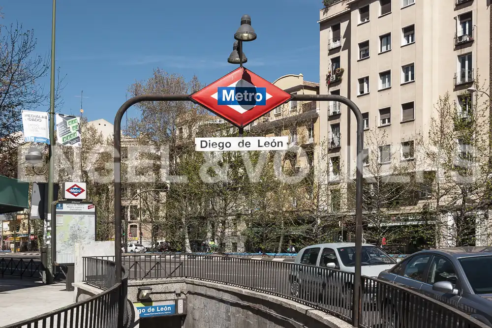 Vista exterior de Apartament en venda en Madrid amb Aire condicionat i Calefacció