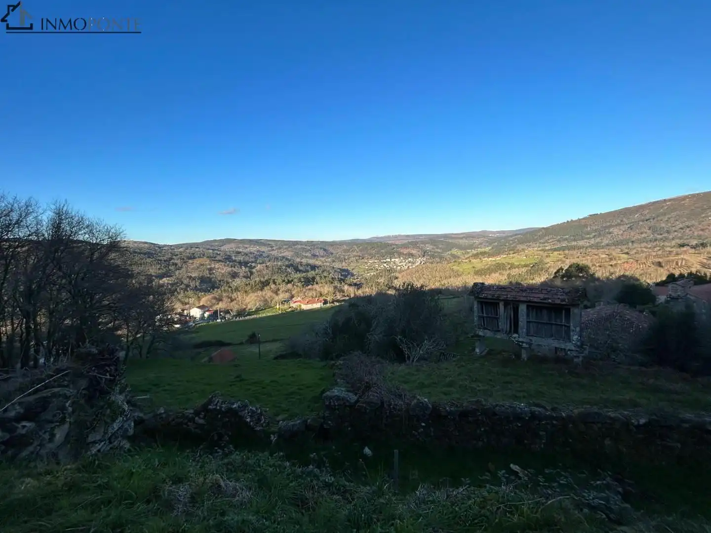 Vista exterior de Casa o xalet en venda en Cerdedo amb Jardí privat i Traster