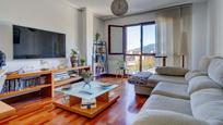 Living room of Flat for sale in Irun 