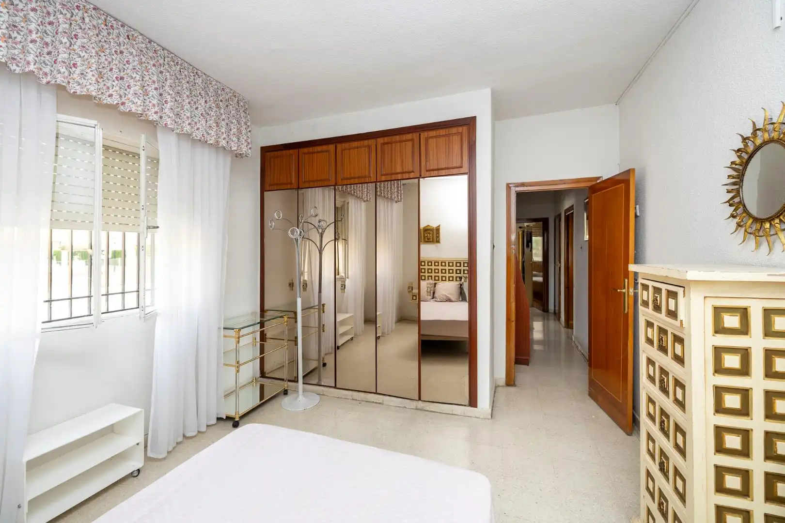 Habitación de Casa o chalet en venta en Armilla con Aire acondicionado, Calefacción y Jardín privado