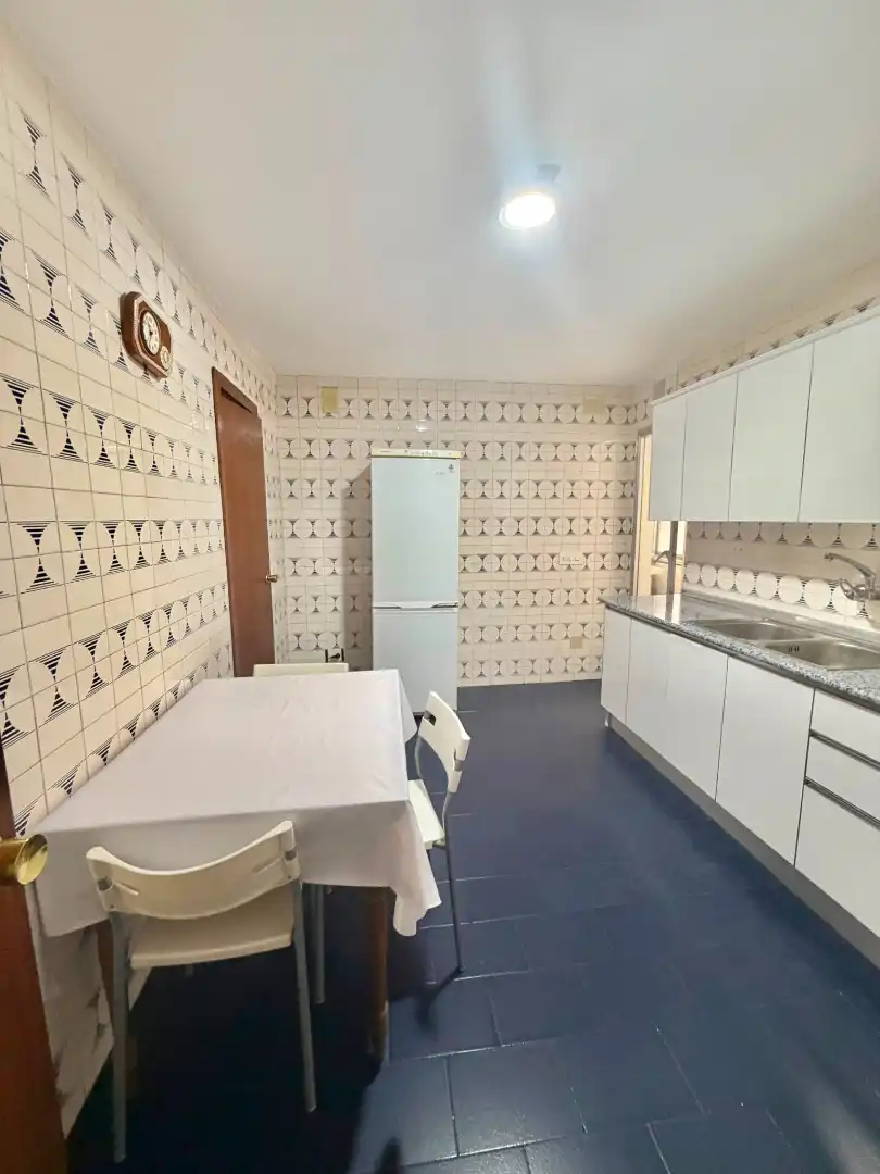 Kitchen of Flat for share in Jaén  with Air Conditioner, Heating and Furnished