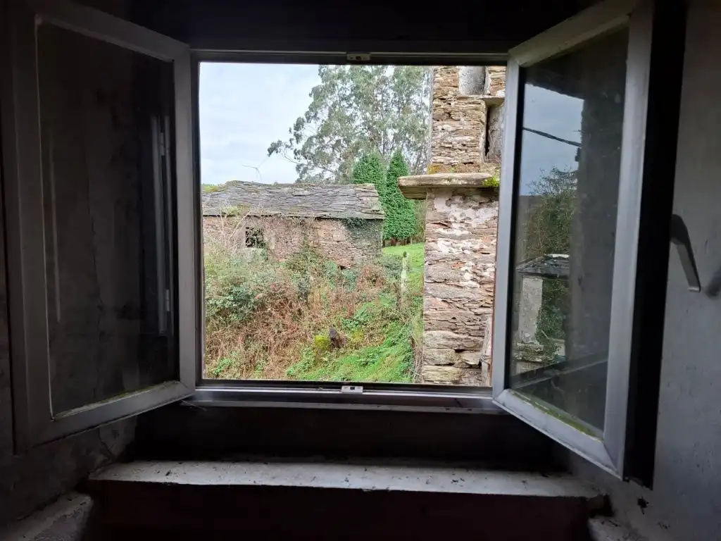 Country homes for sale in O Vicedo   with Private garden and Storage room