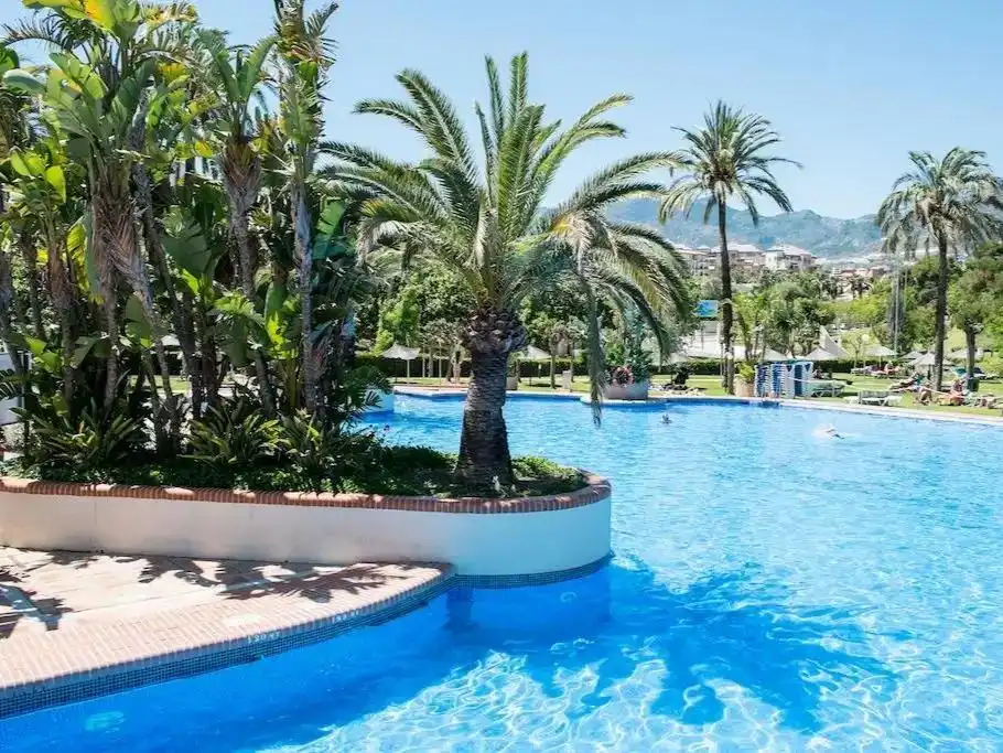 Schwimmbecken von Wohnung zum Verkauf in Benalmádena mit Klimaanlage, Terrasse und Möbliert