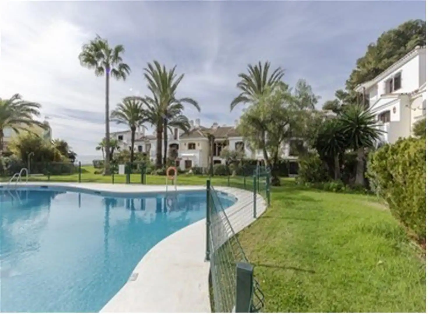 Exterior view of Detached homes for rent in Estepona  with Air Conditioner, Terrace and Swimming Pool