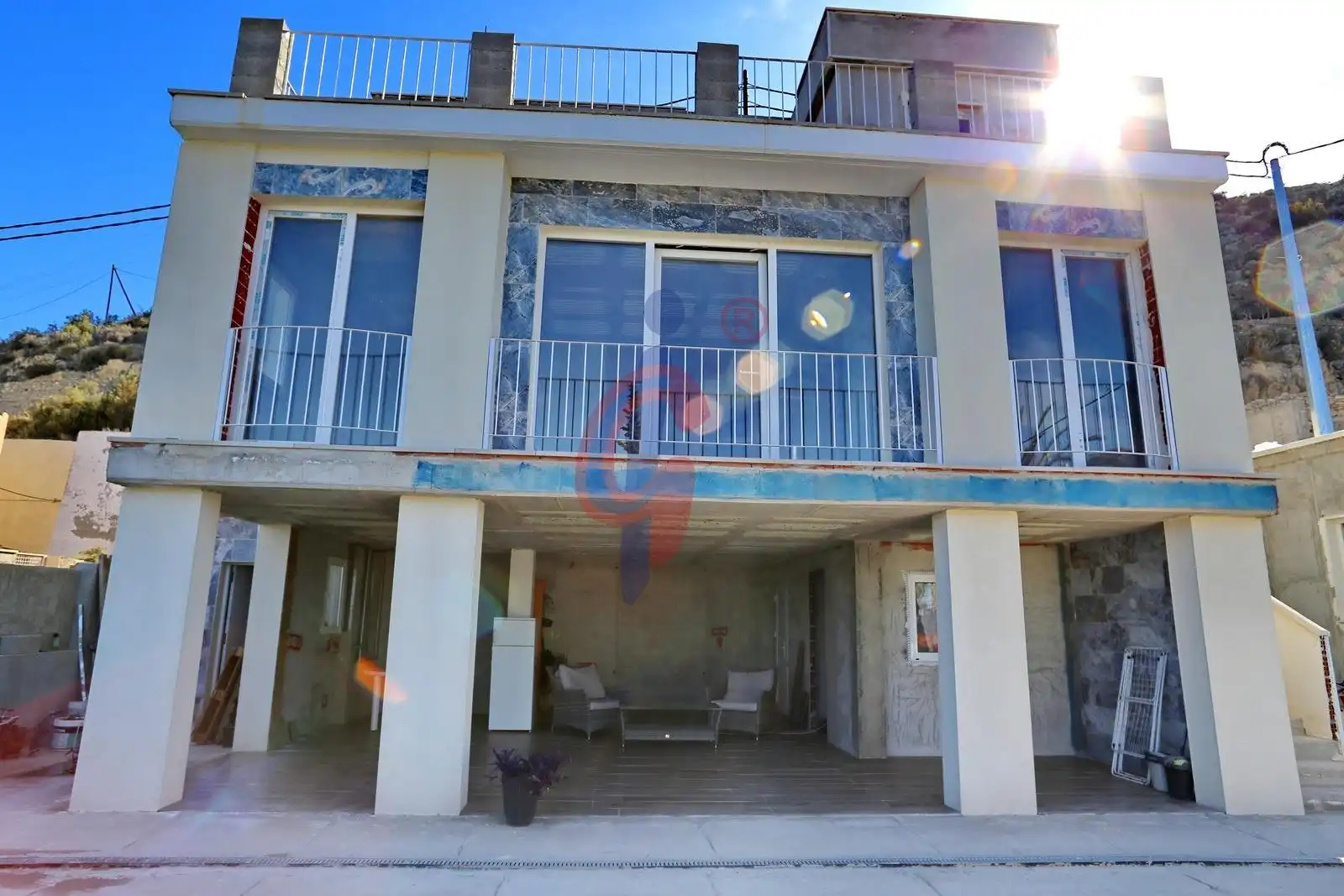 Vista exterior de Casa o xalet en venda en Alicante / Alacant amb Jardí privat, Terrassa i Piscina