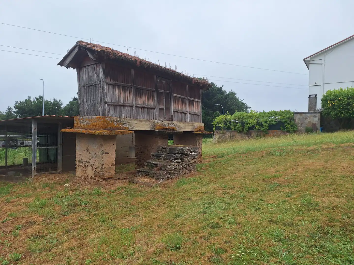 Vista exterior de Casa adosada en venta en Abegondo con Trastero