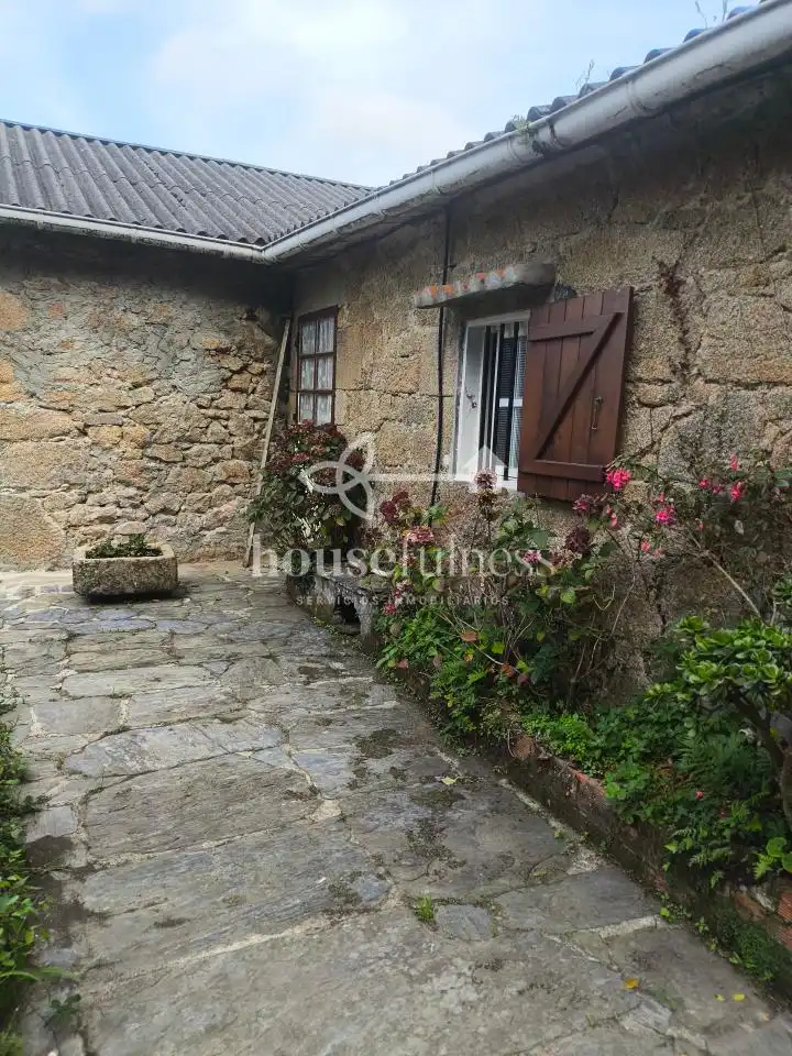 Vista exterior de Finca rústica en venda en Ferrol amb Jardí privat, Terrassa i Traster