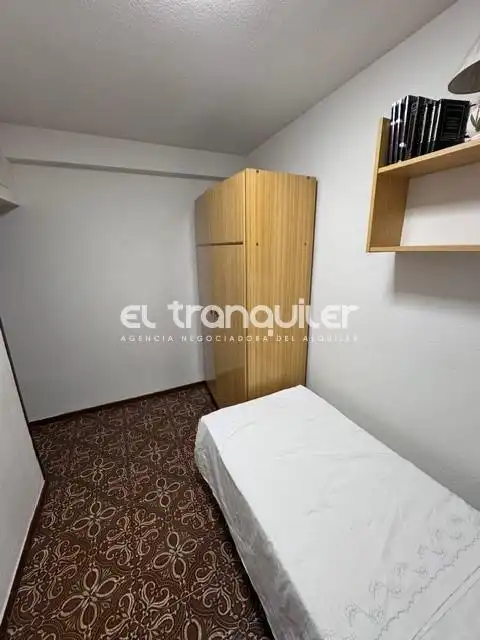 Schlafzimmer von Wohnung zur Miete in Madrid mit Klimaanlage und Möbliert
