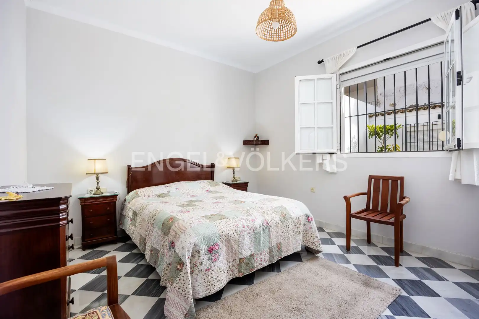 Bedroom of Houses for sale in Sanlúcar de Barrameda  with Air Conditioner, Heating and Private garden