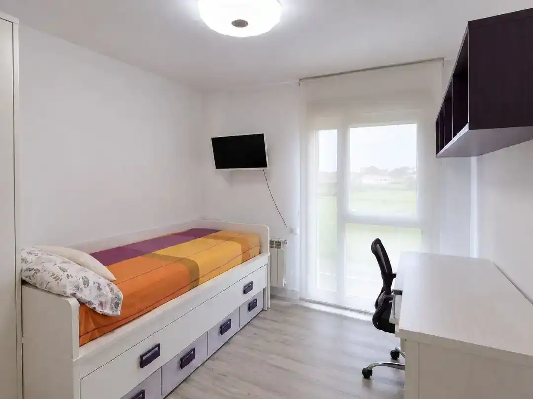 Bedroom of Flat for sale in Santander  with Swimming Pool and Balcony