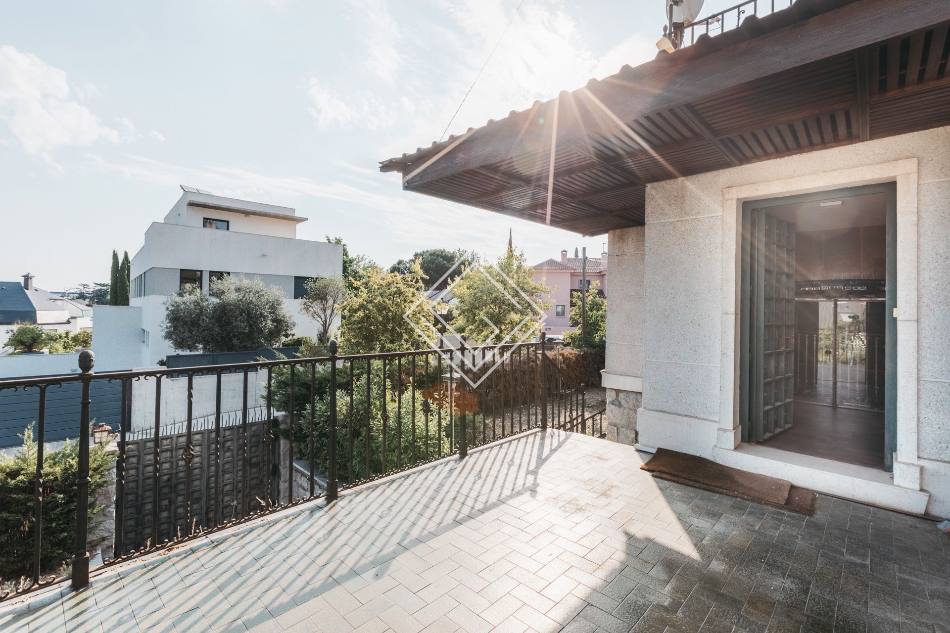 Vista exterior de Casa o xalet en venda en  Madrid Capital amb Terrassa i Traster