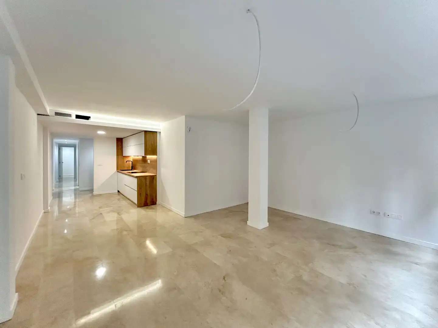 Flat for sale in Calle General Espartero, Carolinas Altas