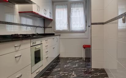 Kitchen of Flat for sale in Leioa  with Terrace and Furnished