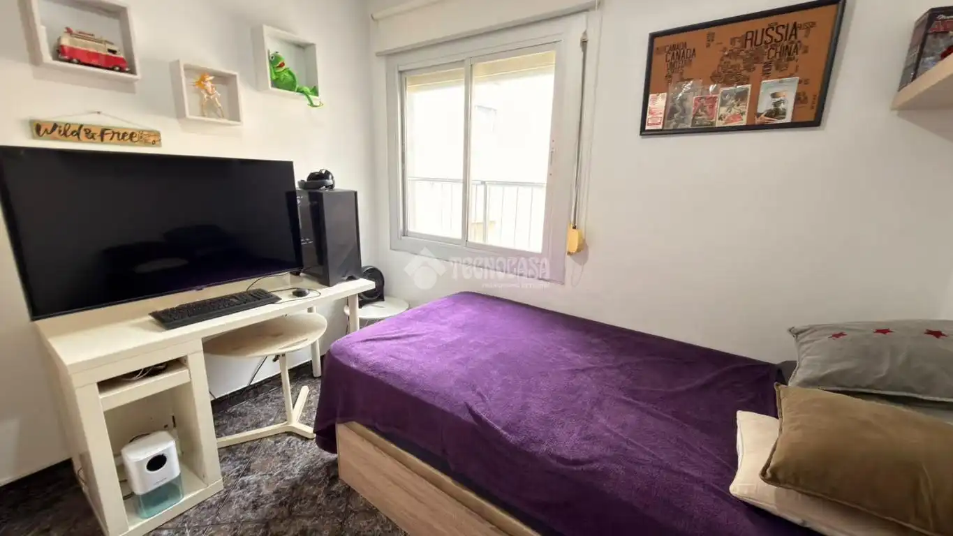 Bedroom of Flat for sale in Can Vidalet
