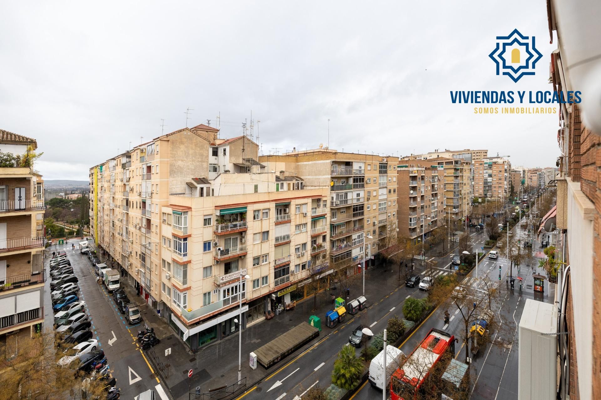 Exterior view of Flat for sale in  Granada Capital  with Heating, Storage room and Balcony