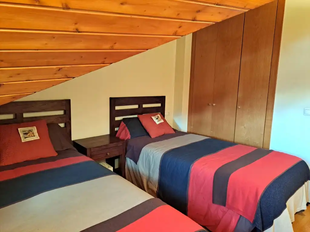Habitación de Dúplex en venta en Alp con Calefacción, Trastero y Amueblado