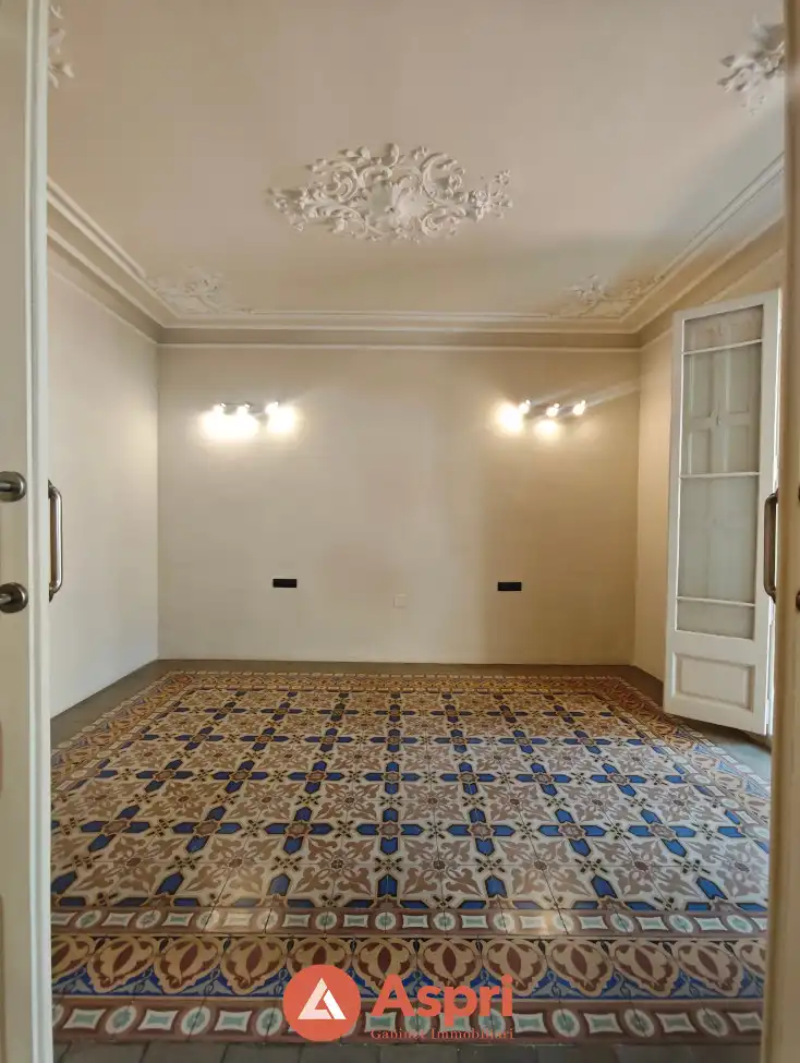 Flat for rent in Barcelona  with Air Conditioner, Private garden and Terrace