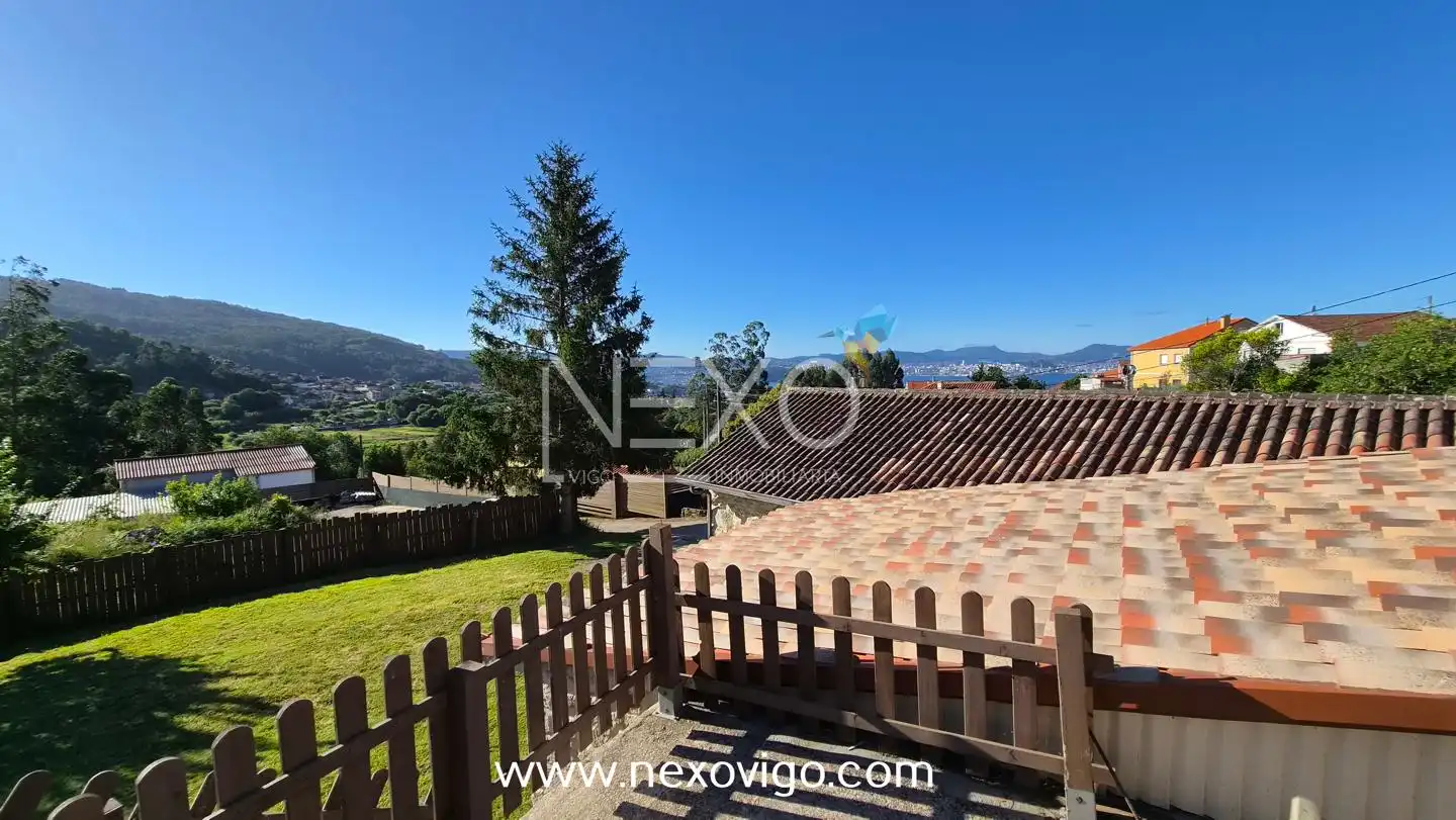 Vista exterior de Casa o chalet en venta en Moaña con Jardín privado, Terraza y Amueblado