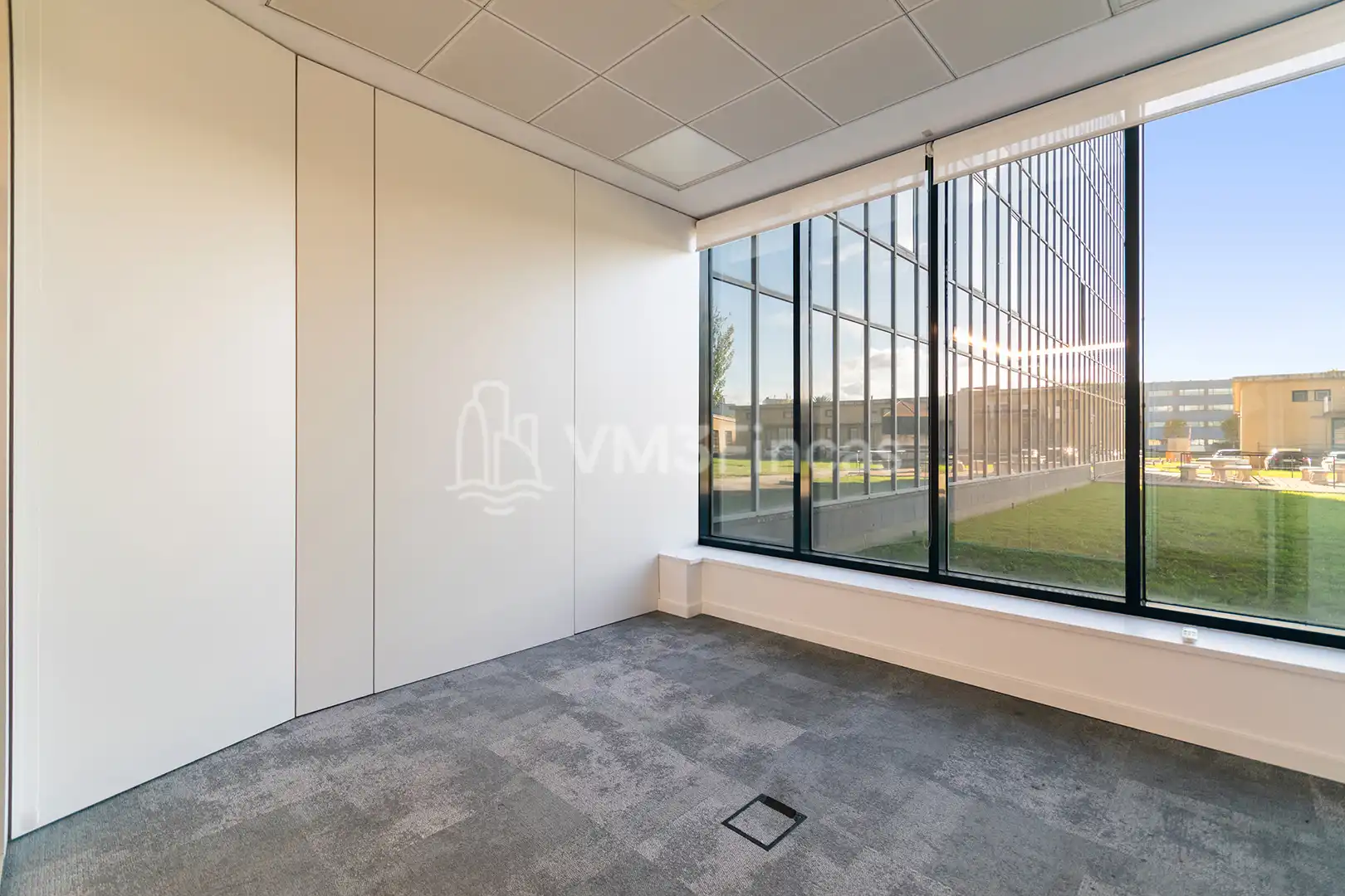 Büro zur Miete in El Prat de Llobregat mit Klimaanlage, Heizung und Terrasse