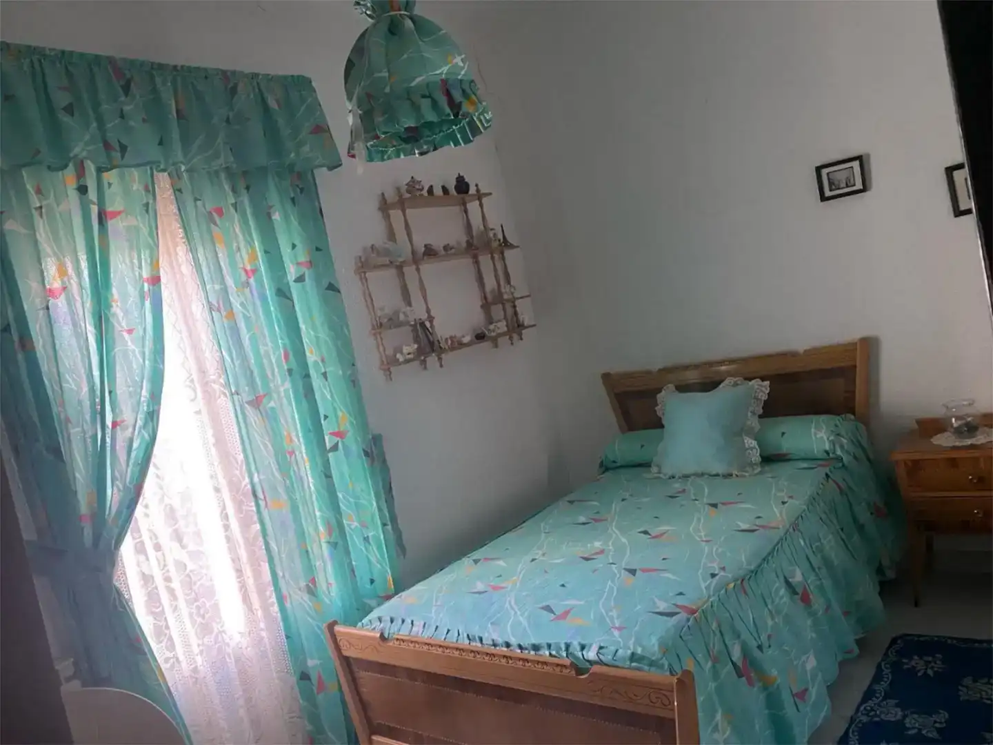 Dormitori de Casa adosada en venda en Belchite amb Aire condicionat i Balcó