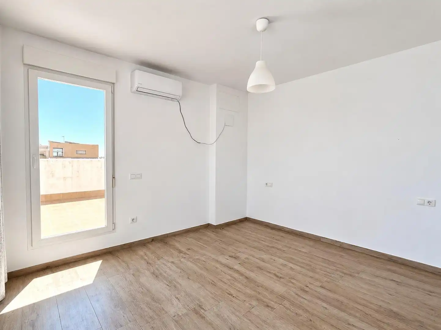 Habitación de Casa o chalet en venta en Les Alqueries / Alquerías del Niño Perdido con Aire acondicionado, Calefacción y Terraza
