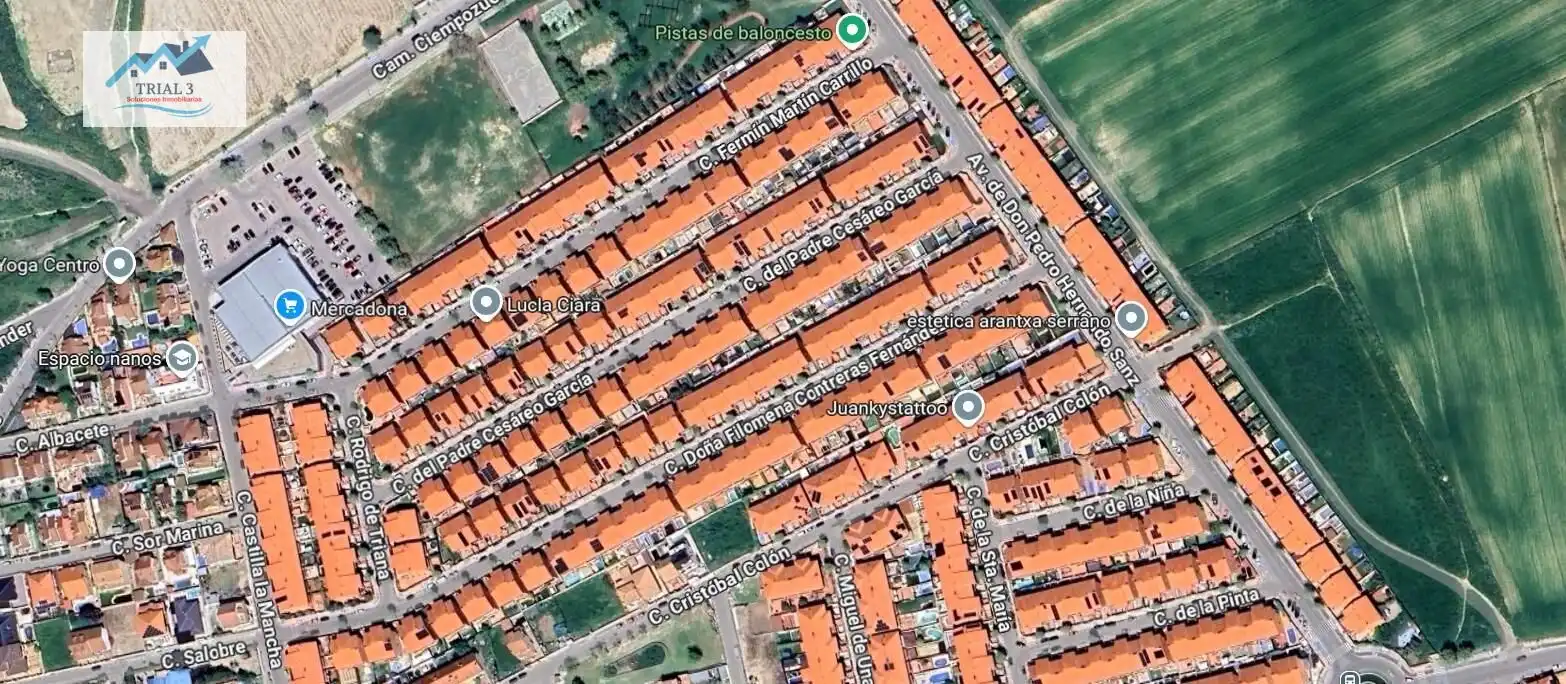 Casa con jardín en venta en Calle PADRE CESAREO Gª CERRO, imagen 3