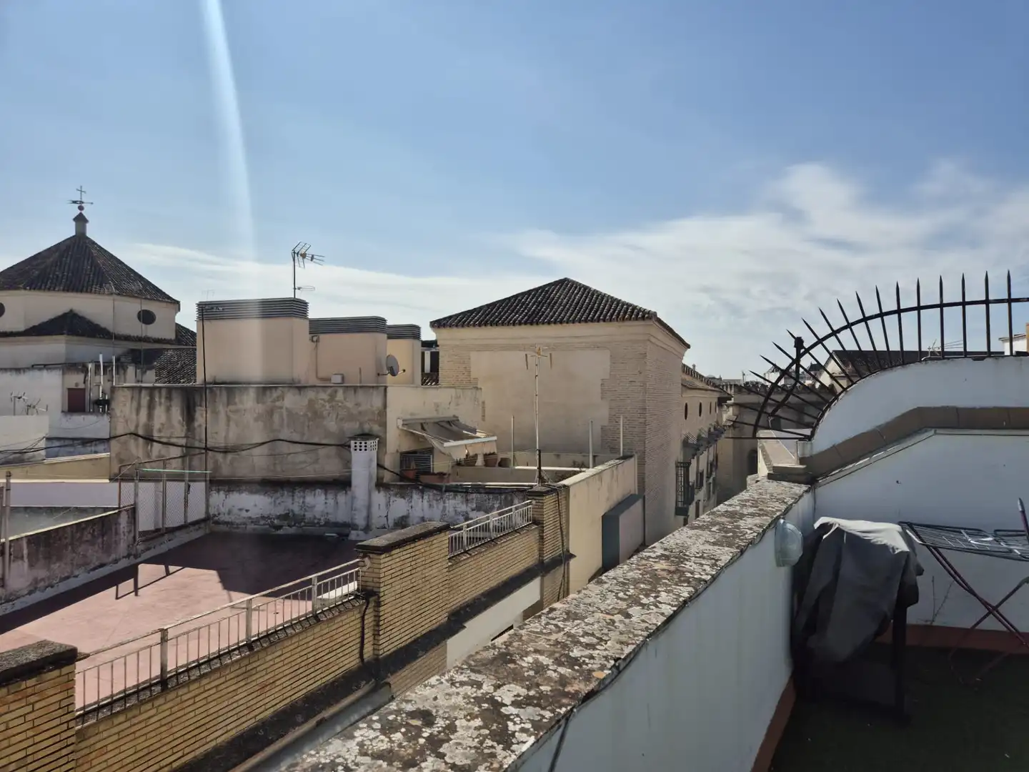 Vista exterior de Piso en venta en Sevilla con Amueblado