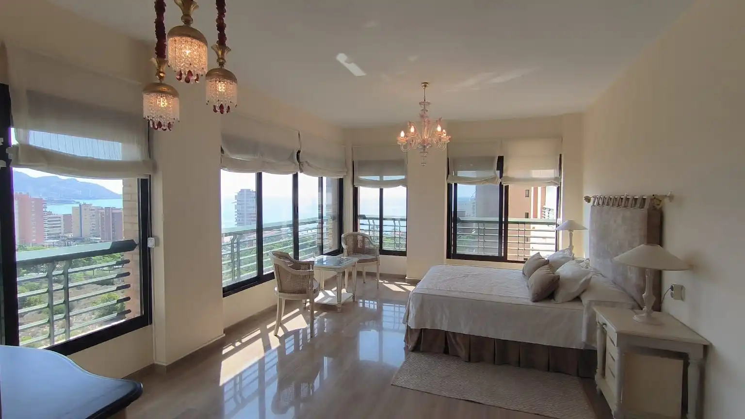 Dormitori de Apartament en venda en Benidorm amb Aire condicionat, Calefacció i Terrassa