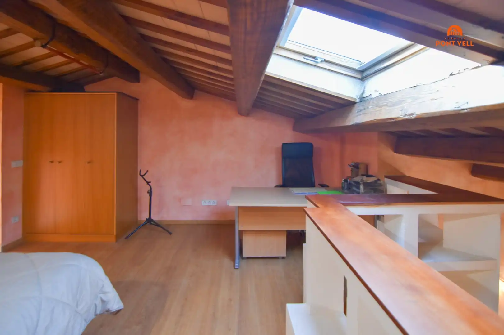 Schlafzimmer von Einfamilien-Reihenhaus zum Verkauf in La Bisbal d'Empordà mit Klimaanlage, Heizung und Terrasse