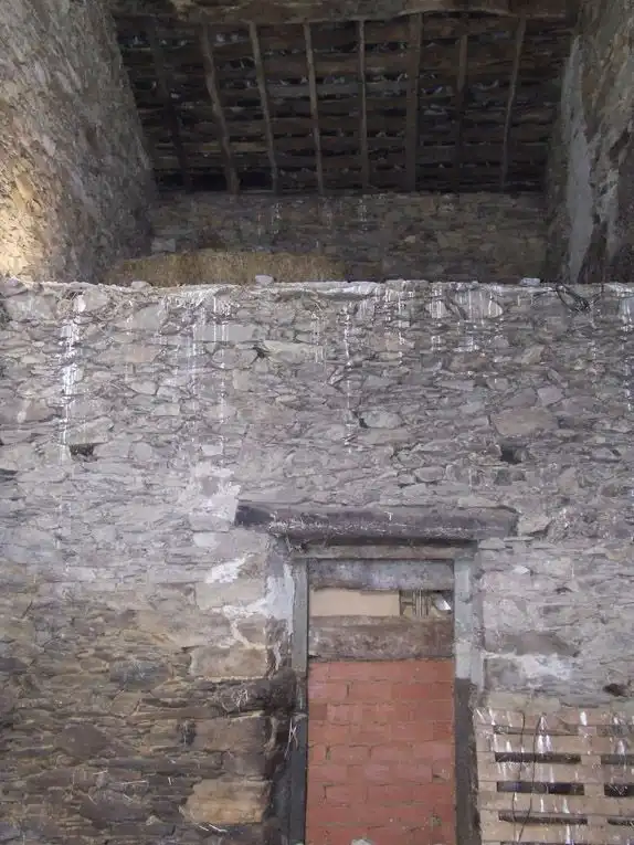 Casa en venda a Salas