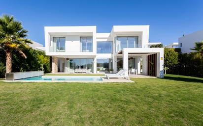 Exterior view of House or chalet for sale in Marbella  with Air Conditioner, Terrace and Swimming Pool