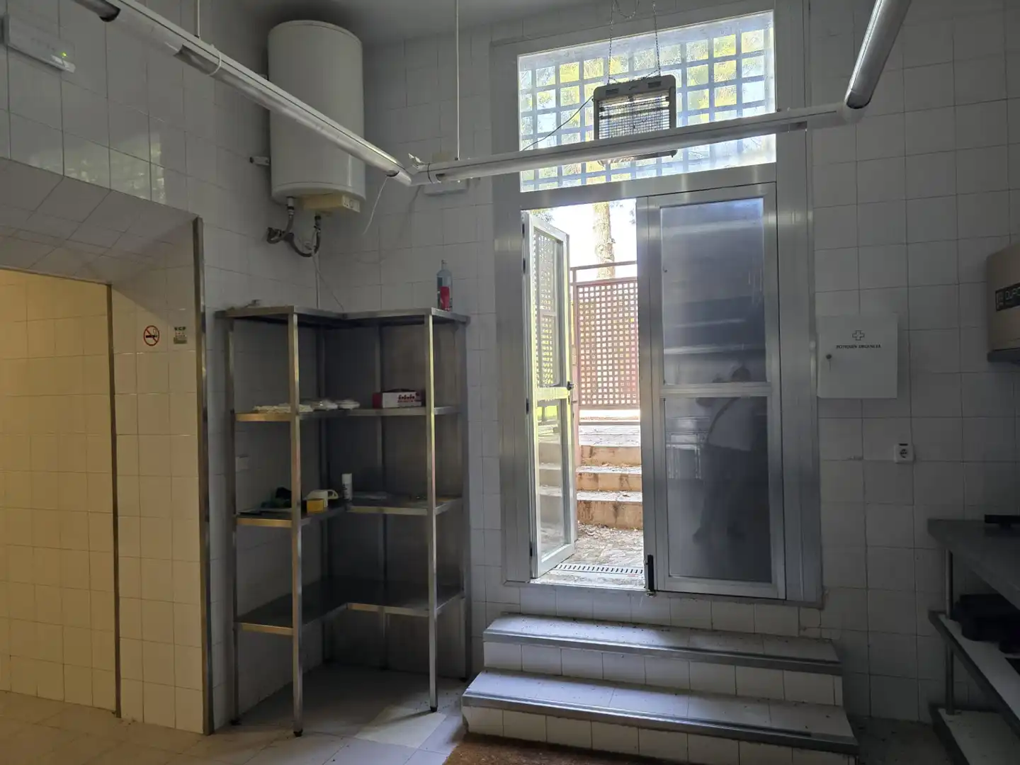Kitchen of Buildings for sale in Esquivias  with Alarm