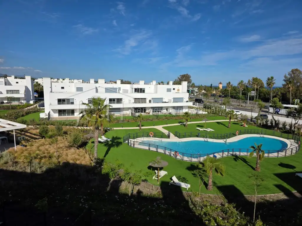 Jardín de Ático de alquiler en Estepona con Amueblado