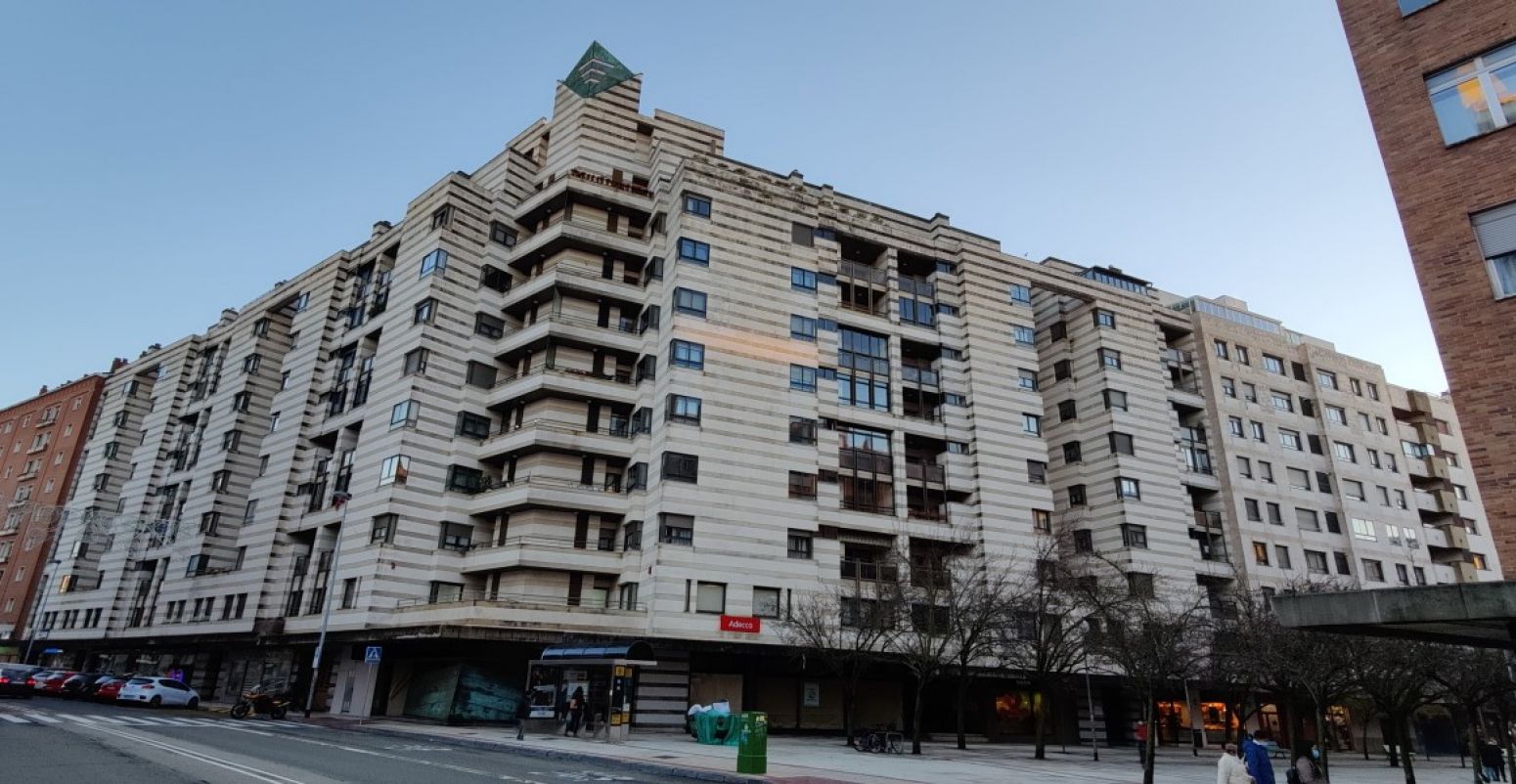 Oficina de alquiler en IRUNLARREA 13. Pamplona-Iruña, 13, Mendebaldea - Ermitagaña