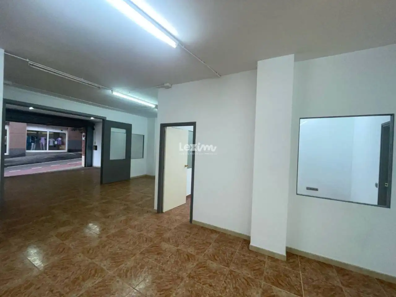 Local comercial en venda a Pujada del Castell, imagen 9
