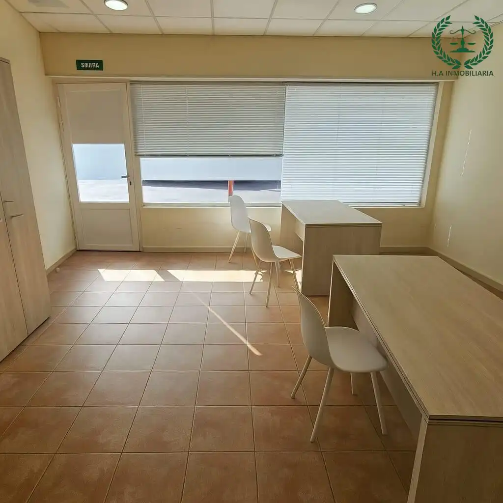 Locale commerciale in affitto a Pedrezuela, imagen 3