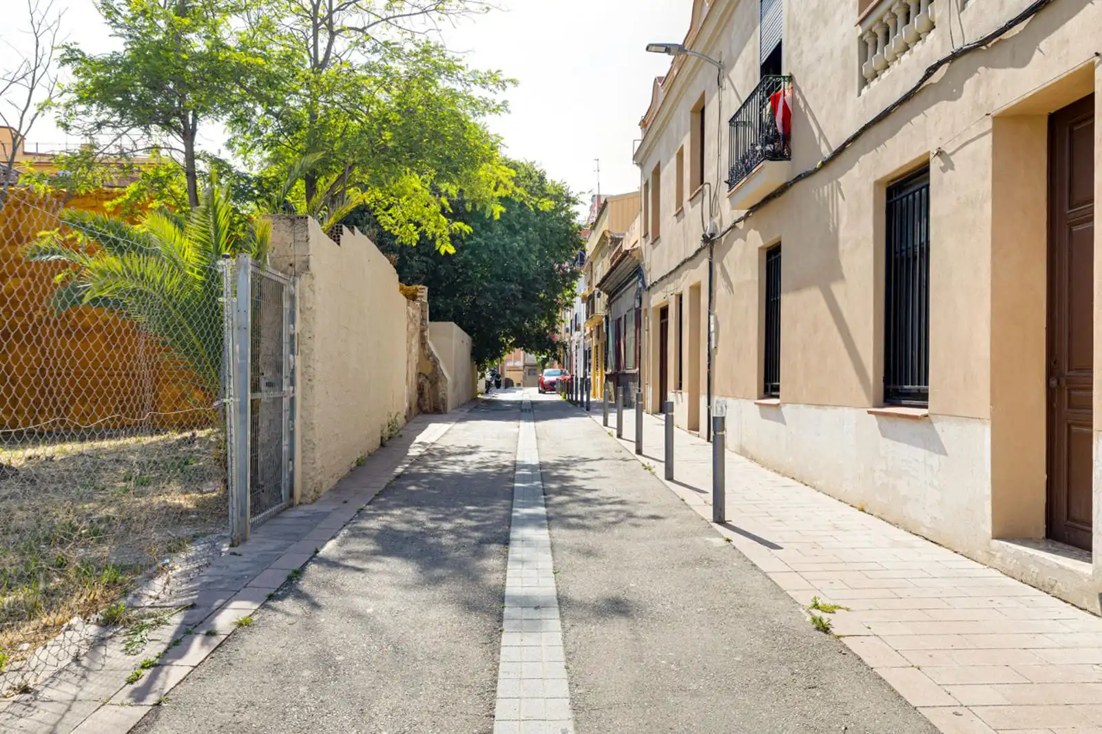 Vista exterior de Edificio en venta en Santa Coloma de Gramenet