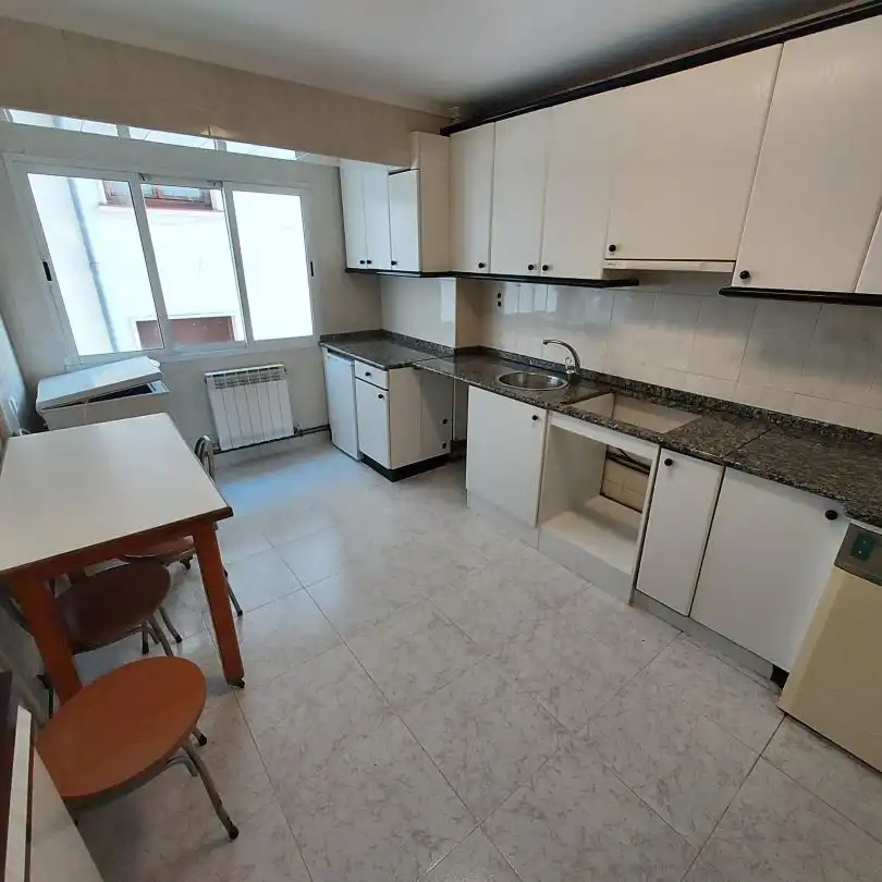 Cocina de Piso en venta en Otxandio con Calefacción y Balcón