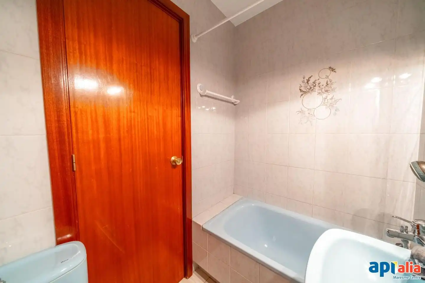 Bathroom of Houses for sale in El Masnou  with Terrace, Storage room and Balcony