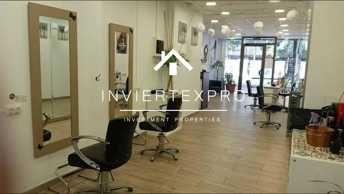 Business premises for transfer in Passeig de Manuel Girona, imagen 18