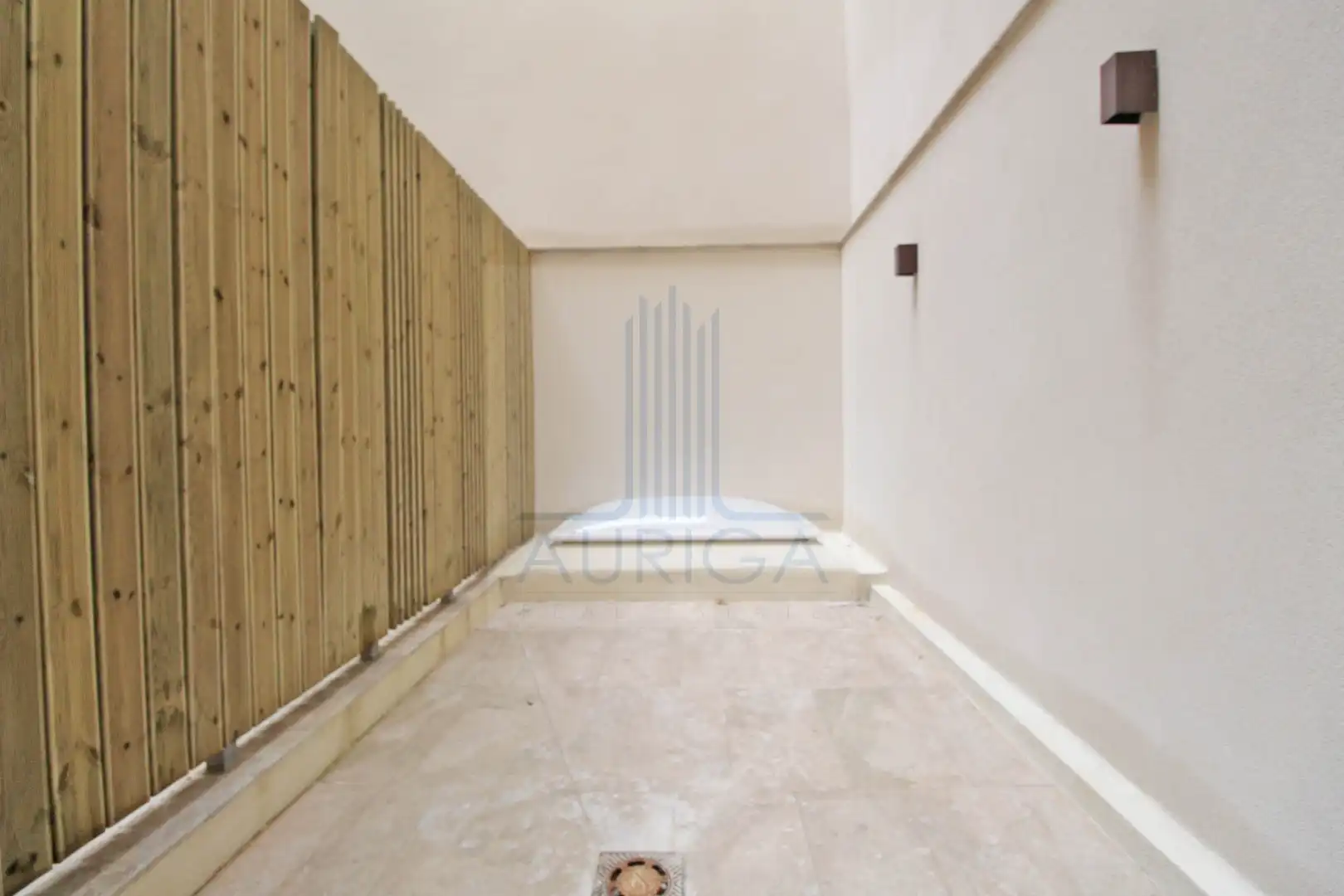 Office for sale in Madrid  with Air Conditioner, Heating and Terrace