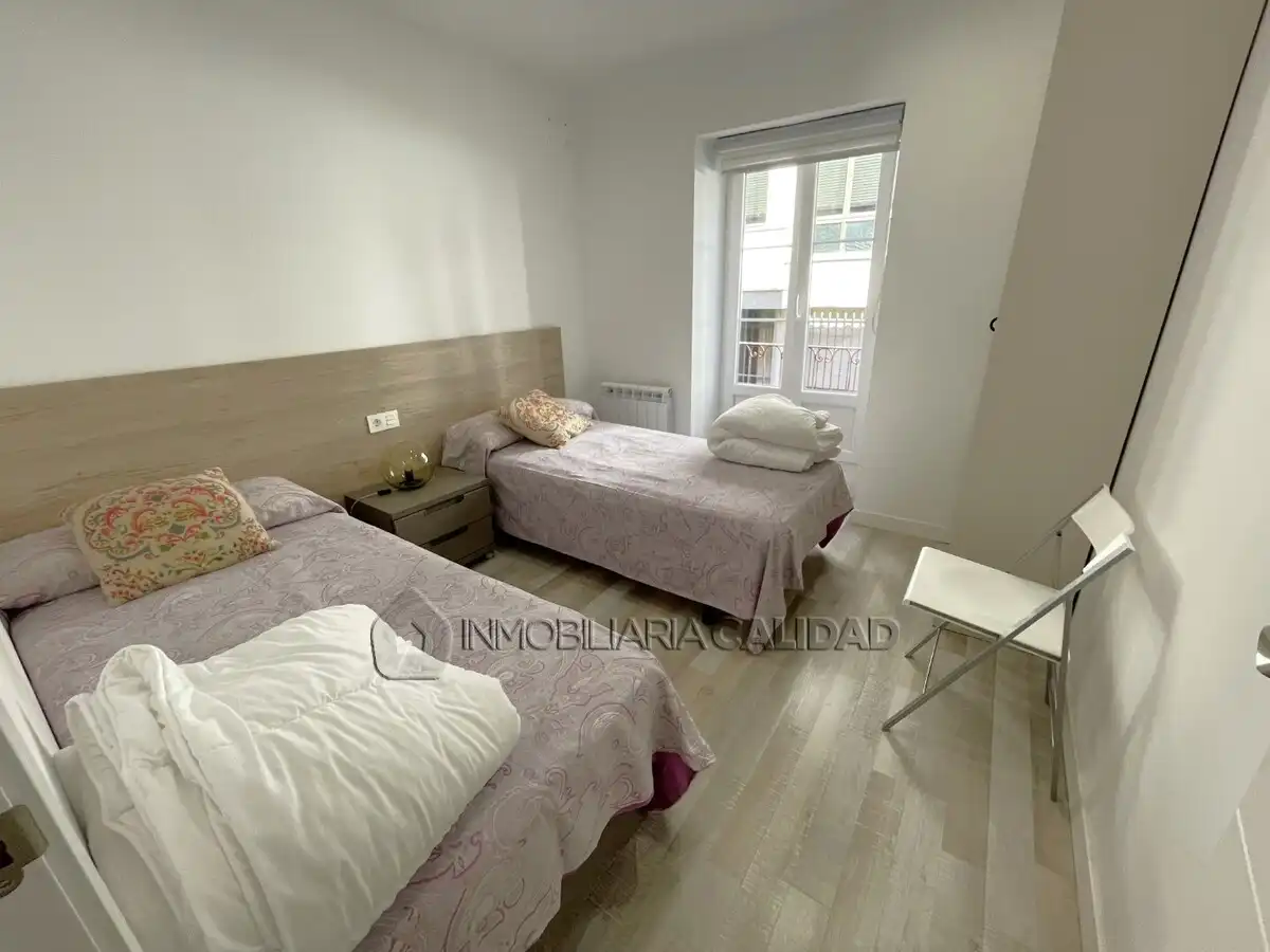 Habitación de Piso de alquiler en Burgos con Calefacción y Amueblado