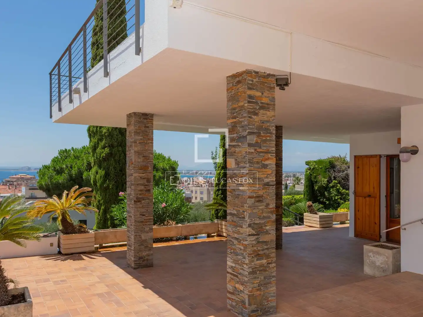 Terrassa de Casa o xalet en venda en Roses amb Aire condicionat, Calefacció i Jardí privat
