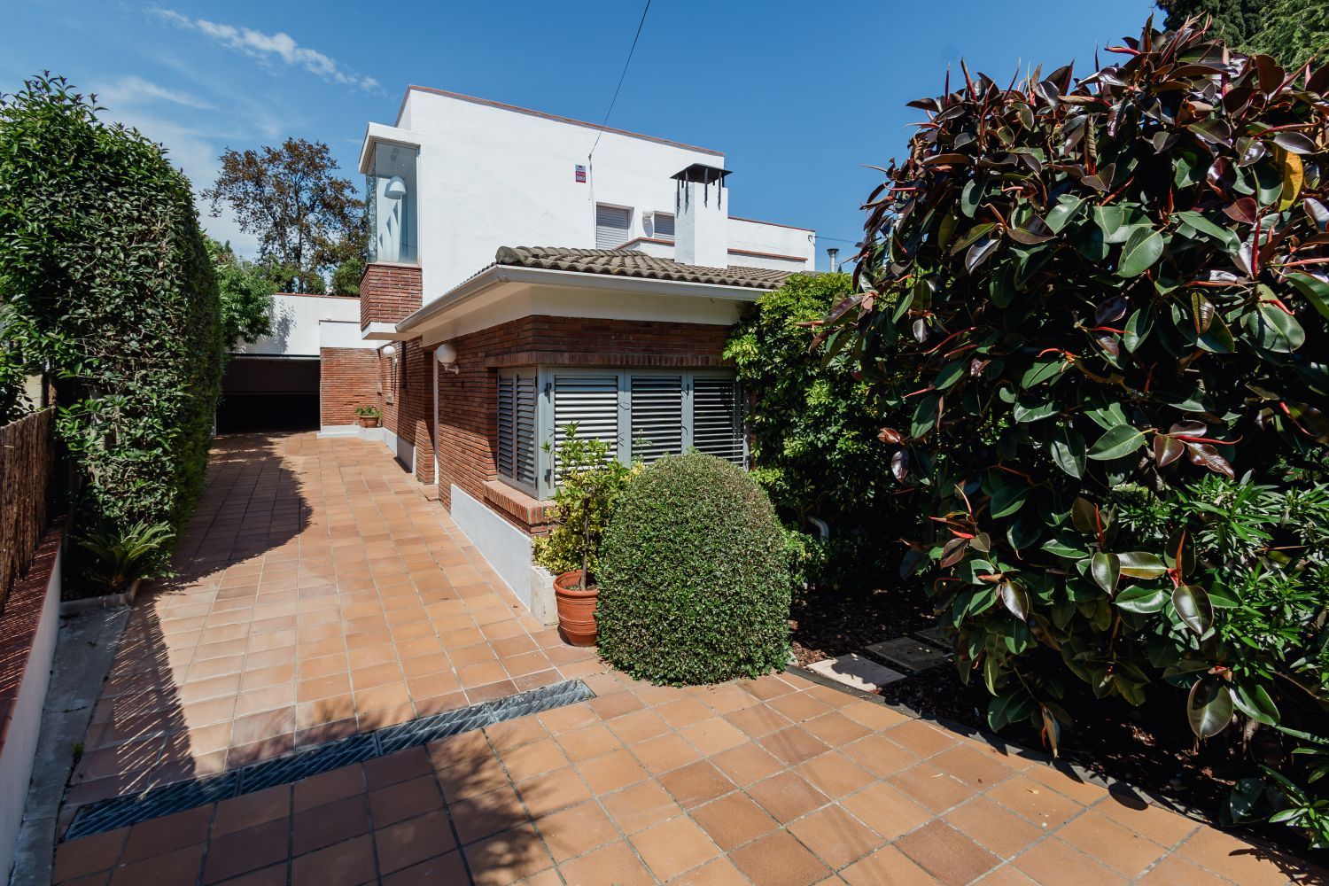 Exterior view of House or chalet to rent in Sant Boi de Llobregat  with Air Conditioner, Heating and Private garden