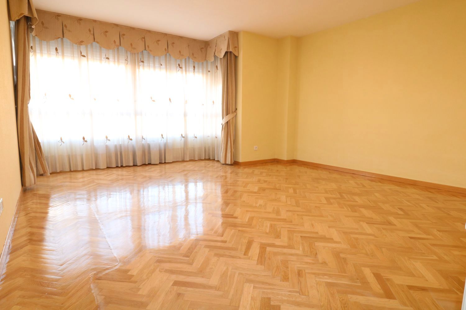 Bedroom of Flat to rent in Getafe  with Heating, Parquet flooring and Oven